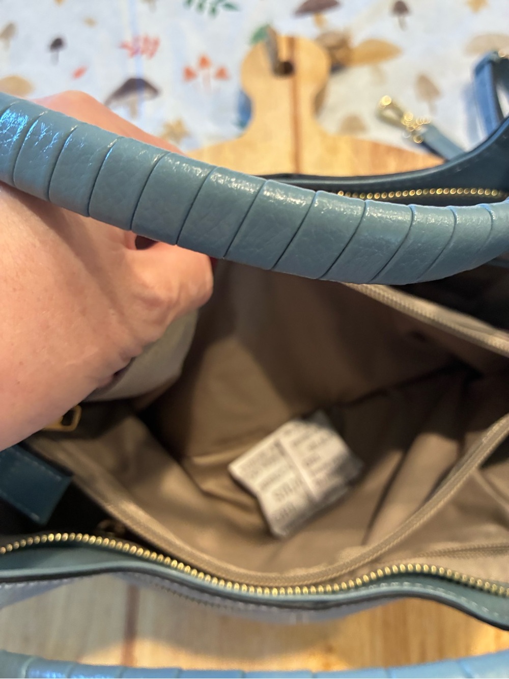 Bostanten Powder Blue Pebbled Leather Hobo Shoulder Bag - Picture 5 of 7